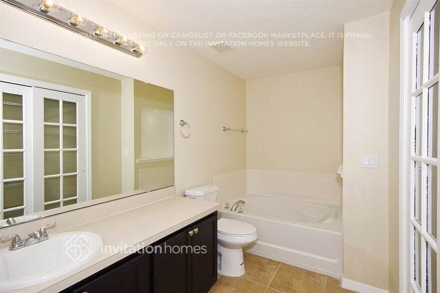 Building Photo - 16951 Sunrise Vista Dr