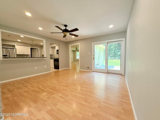 Building Photo - 401 Leesville Rd