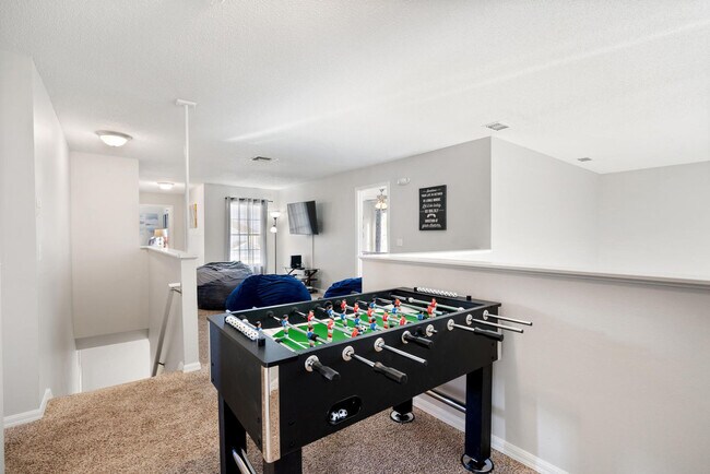 Building Photo - 346 Riggs Cir
