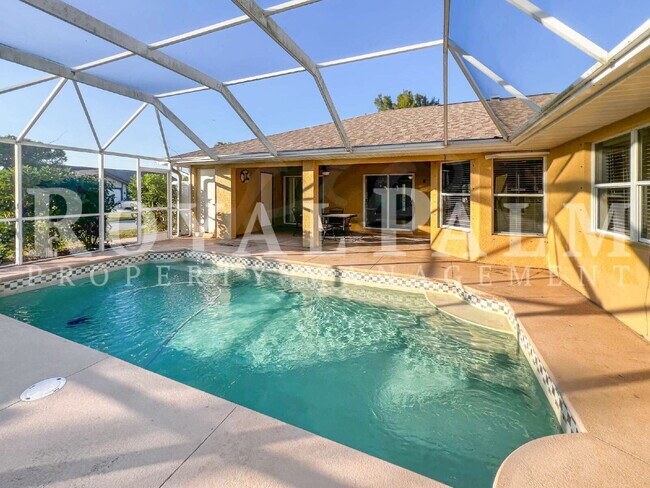 Building Photo - 326 SW 29th St