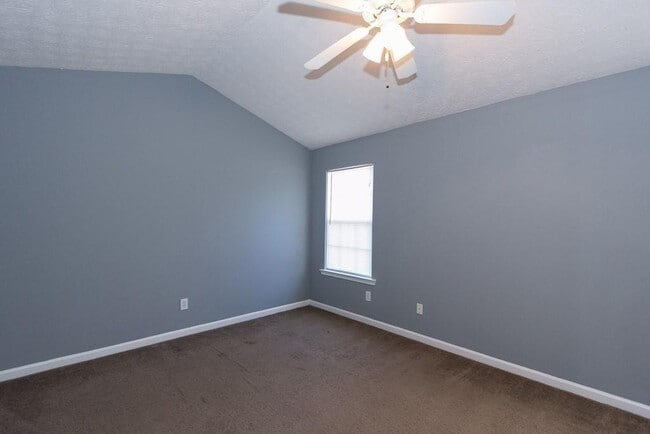 Building Photo - 170 Blake Ave