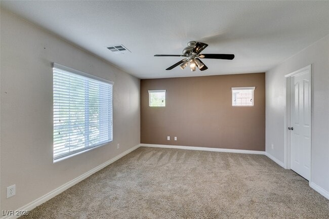 Building Photo - 169 Almond Ridge Pl