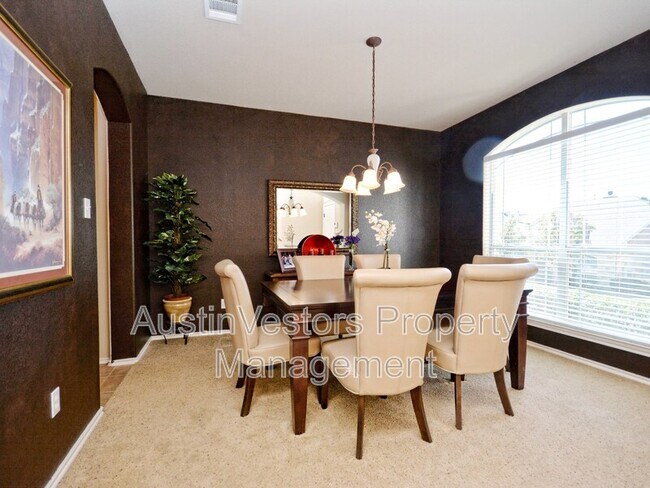 Building Photo - 27 Juniper Berry Way