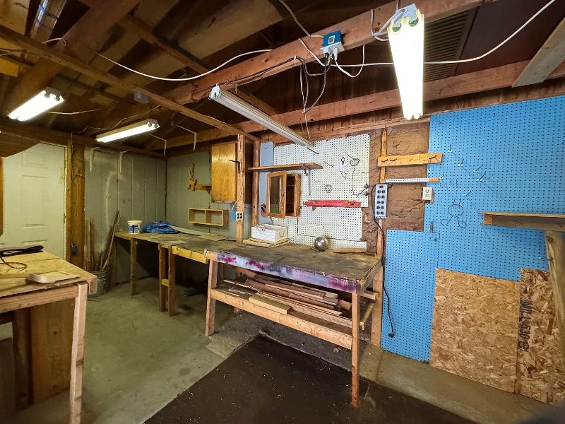 Building Photo - 84 W Kalama Ave