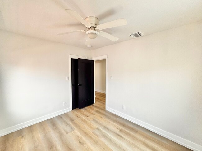 Building Photo - 4408 Brunswick Ave