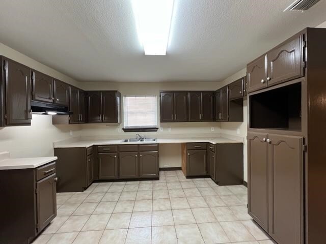 Building Photo - 615 Masterson Rd