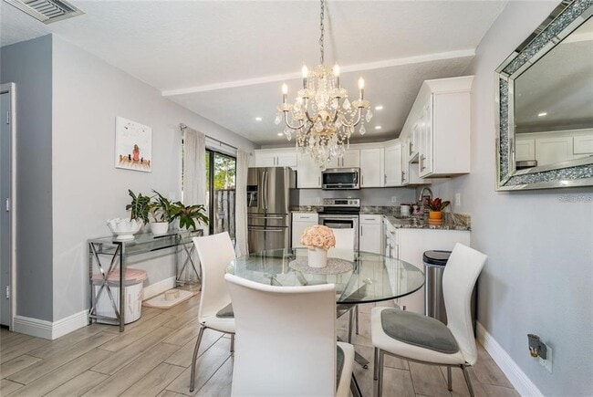 Building Photo - 5287 Cypress Ct