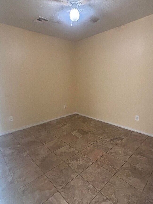 Building Photo - 9356 S 430 Rd