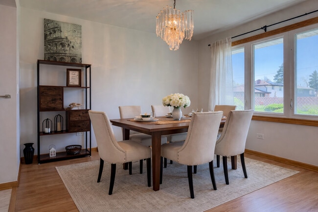 Building Photo - 6944 W 106th Pl