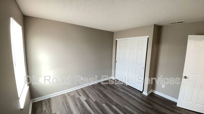 Building Photo - 2167 Pine Valley Dr