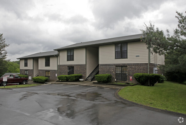 Primary Photo - Forest Oaks Apartments