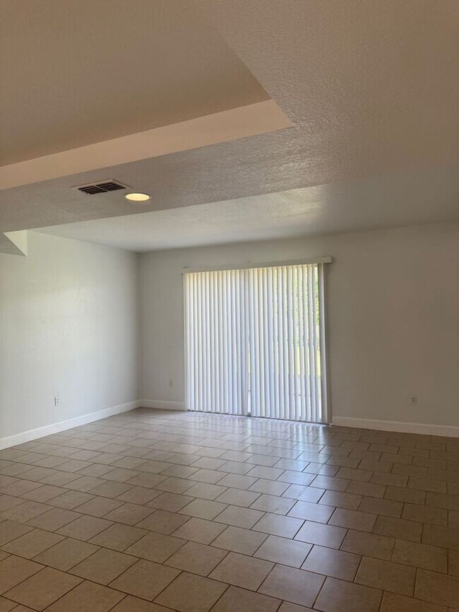 Building Photo - Townhome in Heritage Key, Kissimmee