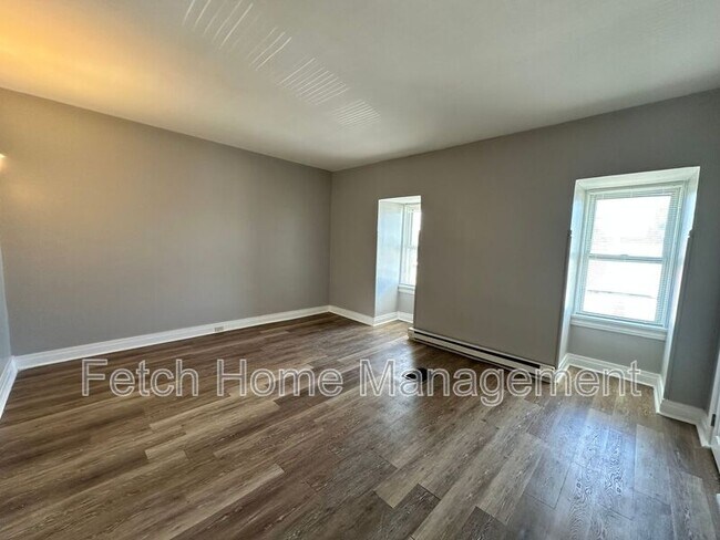 Building Photo - 512 Spruce St