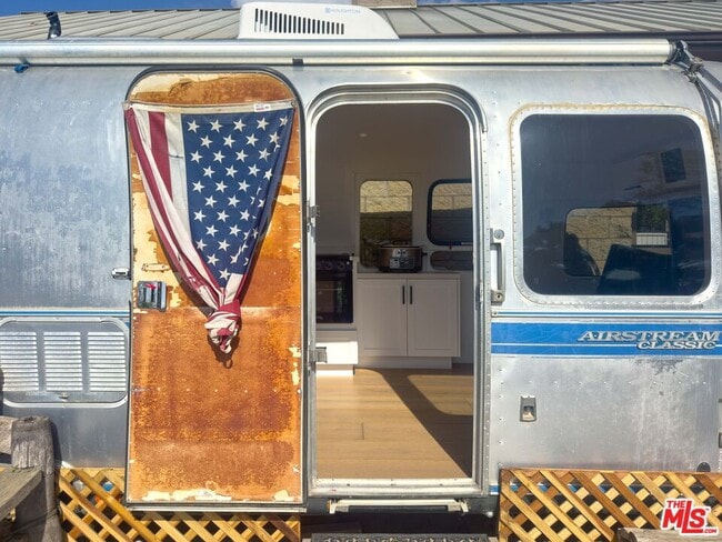 Building Photo - 3020 Corral Canyon Rd