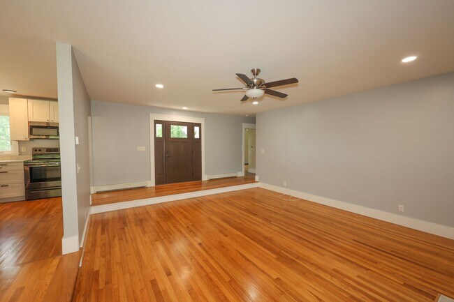 Building Photo - 49 N Amherst Rd