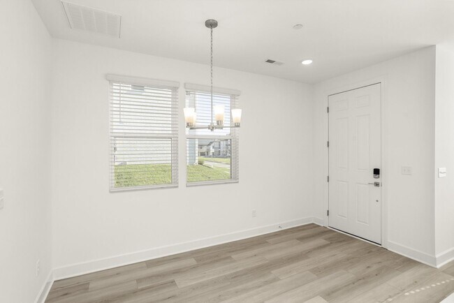 Building Photo - 320 Lynwood Station Blvd