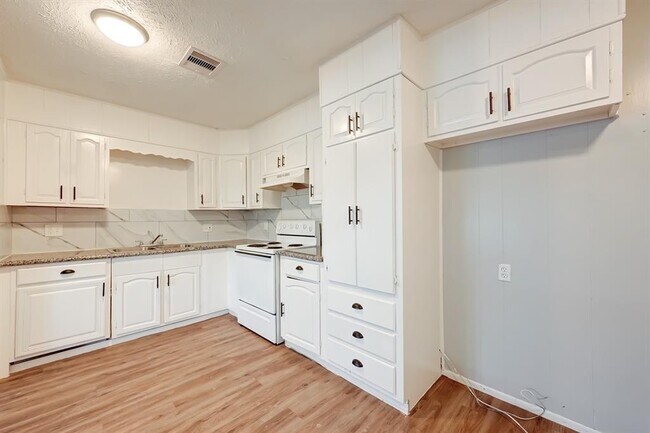 Building Photo - 4113 Dawson Ln