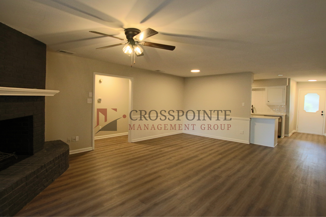 Building Photo - Aberdeen Duplex - 4309/4313 SERIES 308