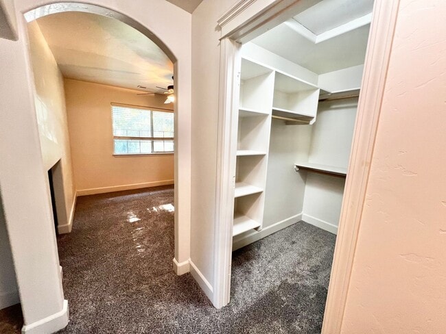 Building Photo - Coming Soon: 3BR/2Baths Steps from BSU, the Greenbelt, and Downtown!