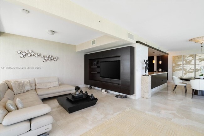 Building Photo - 5875 Collins Ave
