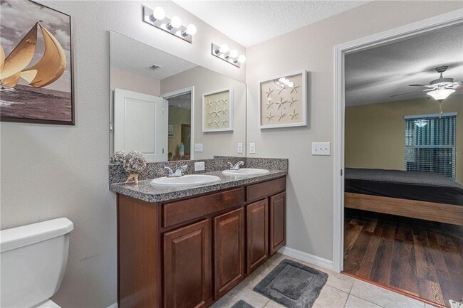 Building Photo - 17110 White Mangrove Dr