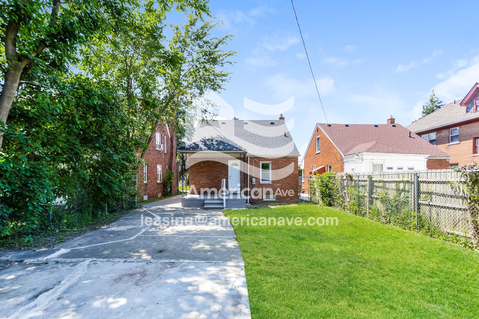 Building Photo - 16246 Fairfield St