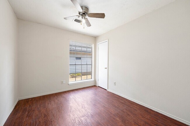 Building Photo - 11918 Westwold Dr