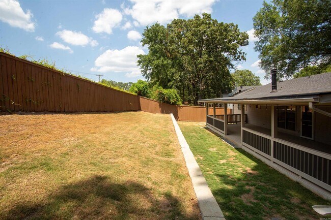 Building Photo - 8 Turtle Creek Ct
