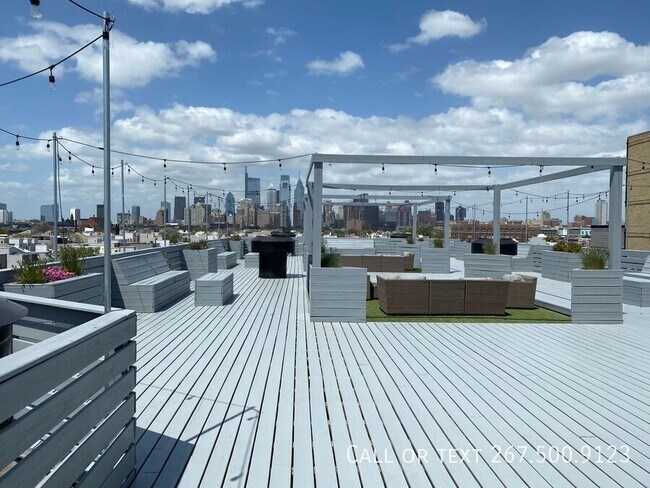 Building Photo - 1501 S. 17th-B112