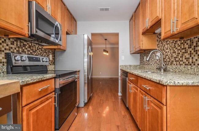 Building Photo - 9316 Jarrett Ct