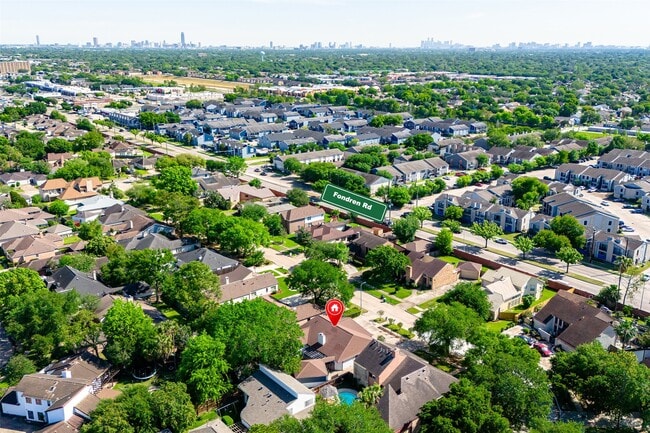 Building Photo - 11906 Pepperdine Ln