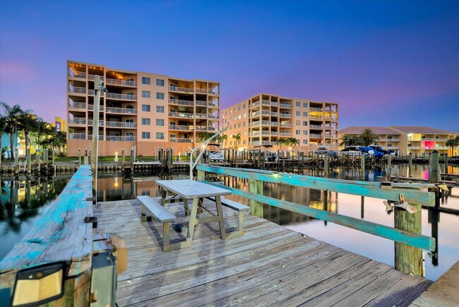 Building Photo - 11420 1st St E