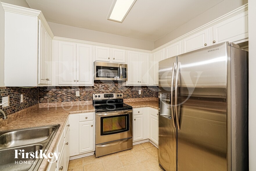 Building Photo - 1005 Daventry Way