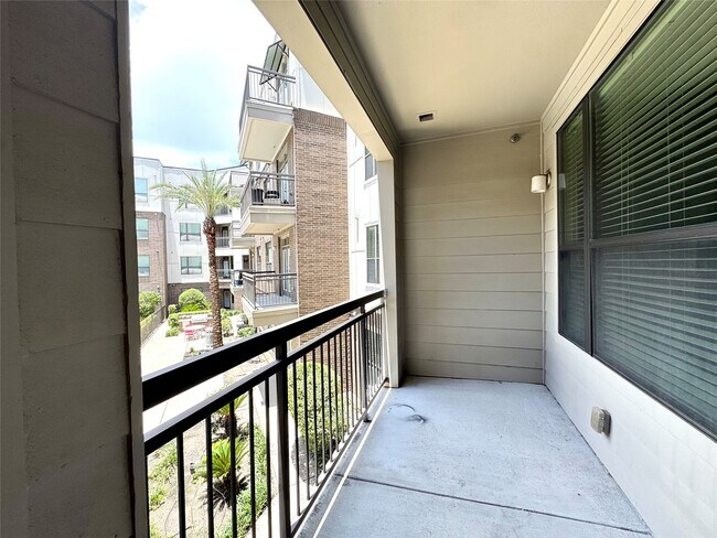 Building Photo - 3788 Richmond Ave.