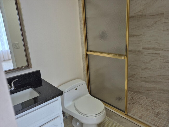 Building Photo - 3100 N Palm Aire Dr