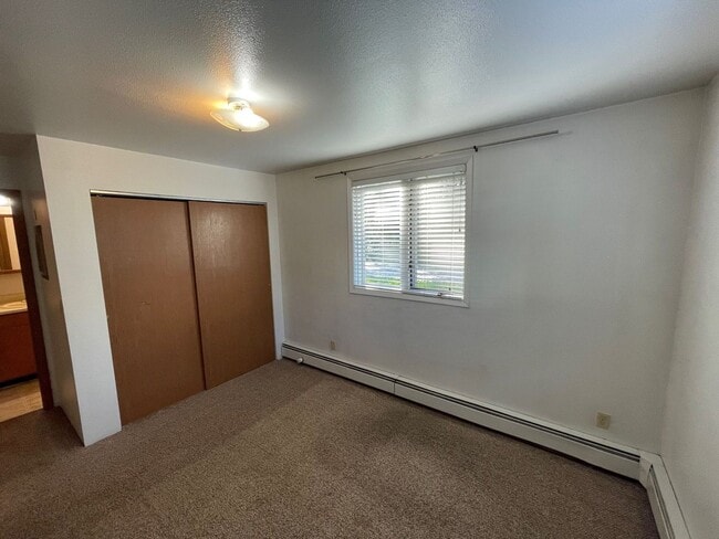 Building Photo - 4006 E Steven Dr