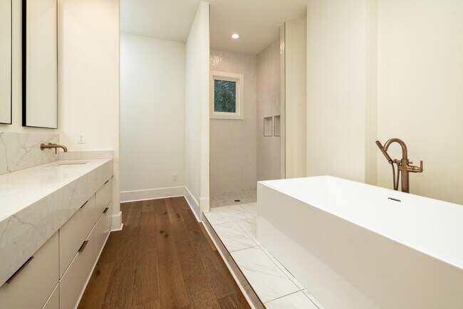 Building Photo - 4167 Meade Village Cv