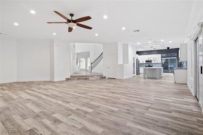 Building Photo - 4630 Laguna Vista St