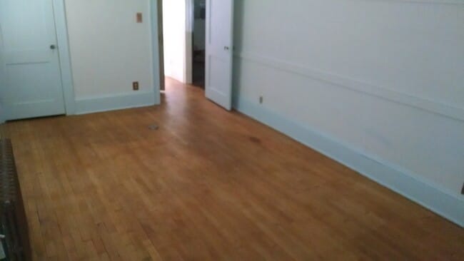 Building Photo - 956 Goodrich Ave
