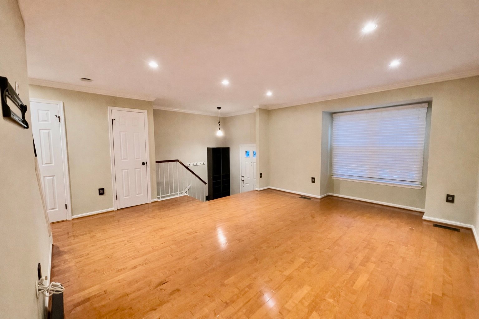 Building Photo - 7877 Wintercress Ln