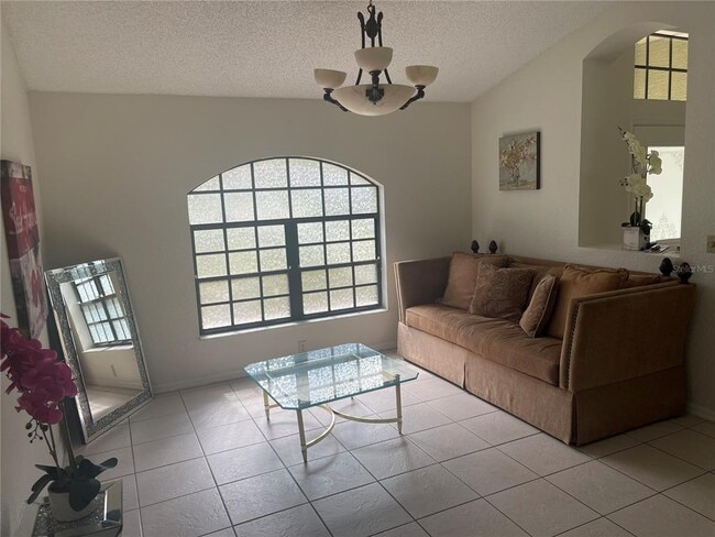 Building Photo - 211 Forest Wood Ct