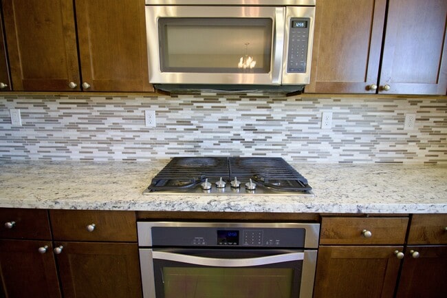 Building Photo - 656 Sea Anchor Dr