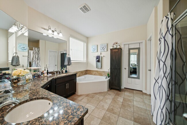 Building Photo - 16919 Talisker Ct