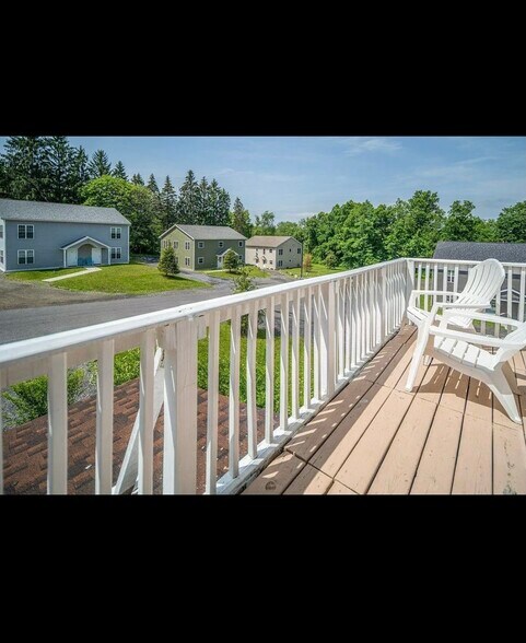 Building Photo - 121 Birdseye View Dr