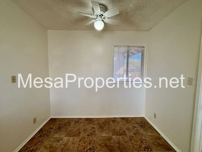 Building Photo - 14216 Brentwood Dr