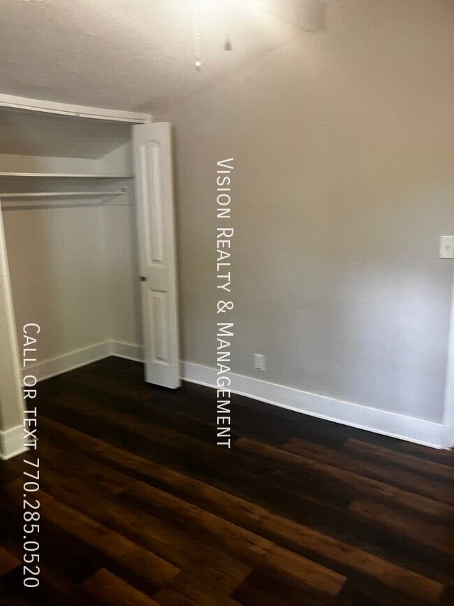 Building Photo - 3284 Stillwood Dr