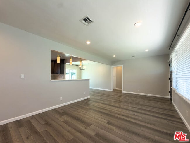 Building Photo - 15449 Septo St