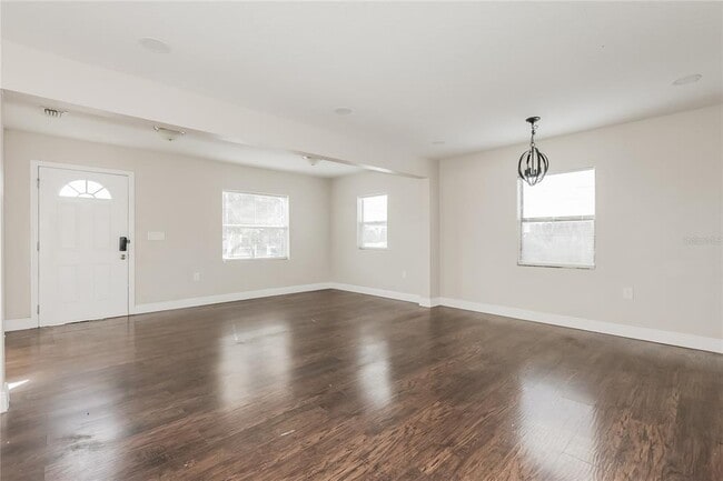 Building Photo - 4917 Emerson Ave S