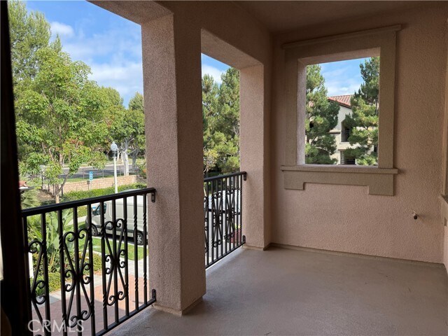 Building Photo - 75 Mission Bell