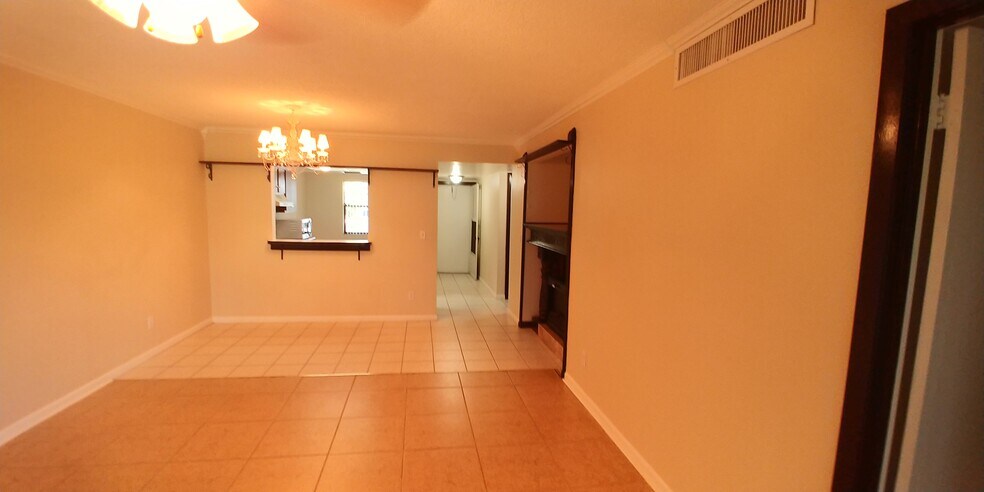 Building Photo - 2517 S 17th St